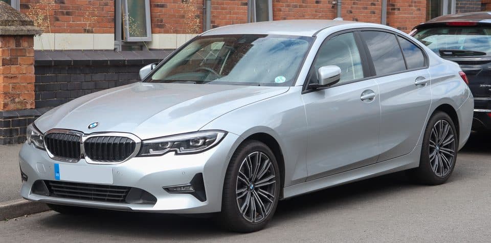 Foto de referência: BMW 320i
